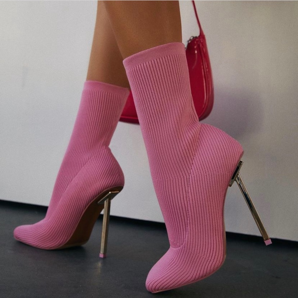 Miss Lola Downtown Luxe pink bootie